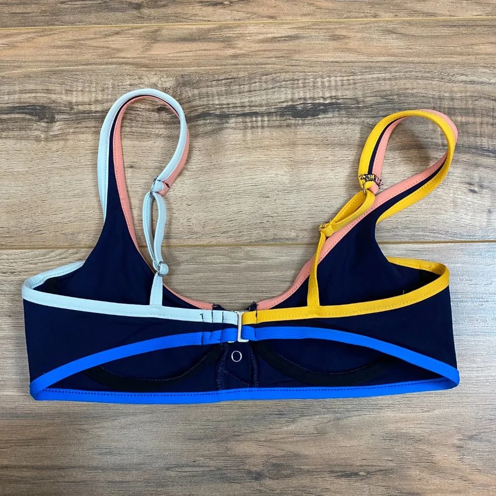 TAVIK+ Bikni Top w/‎ Underwire & Snap Buttons Women's S